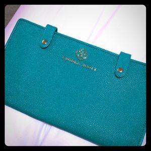 ✨ Kendra Scott jewelry travel case ✨